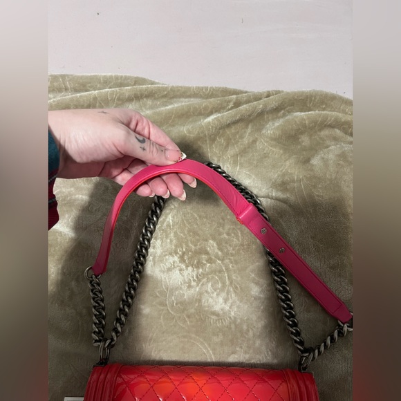 Chanel Quilted Patent Leather Boy Bag - Picture 6 of 15